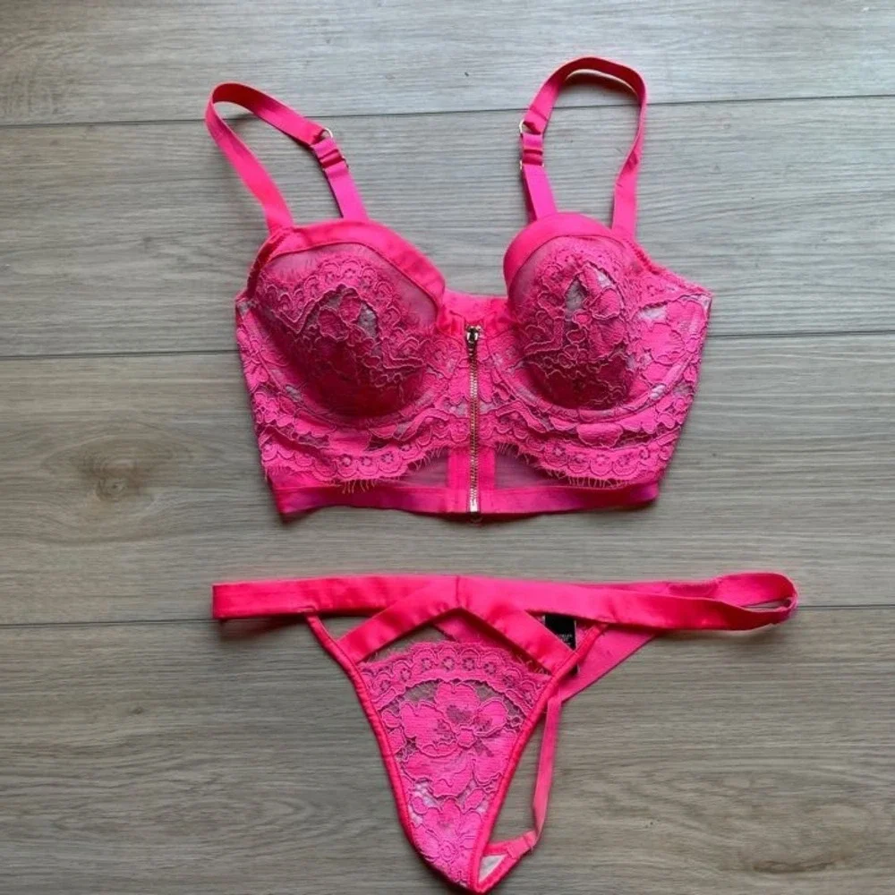 Victoria's Secret Neon Pink Lace Bustier Bra 34D and Thong Lingerie Set